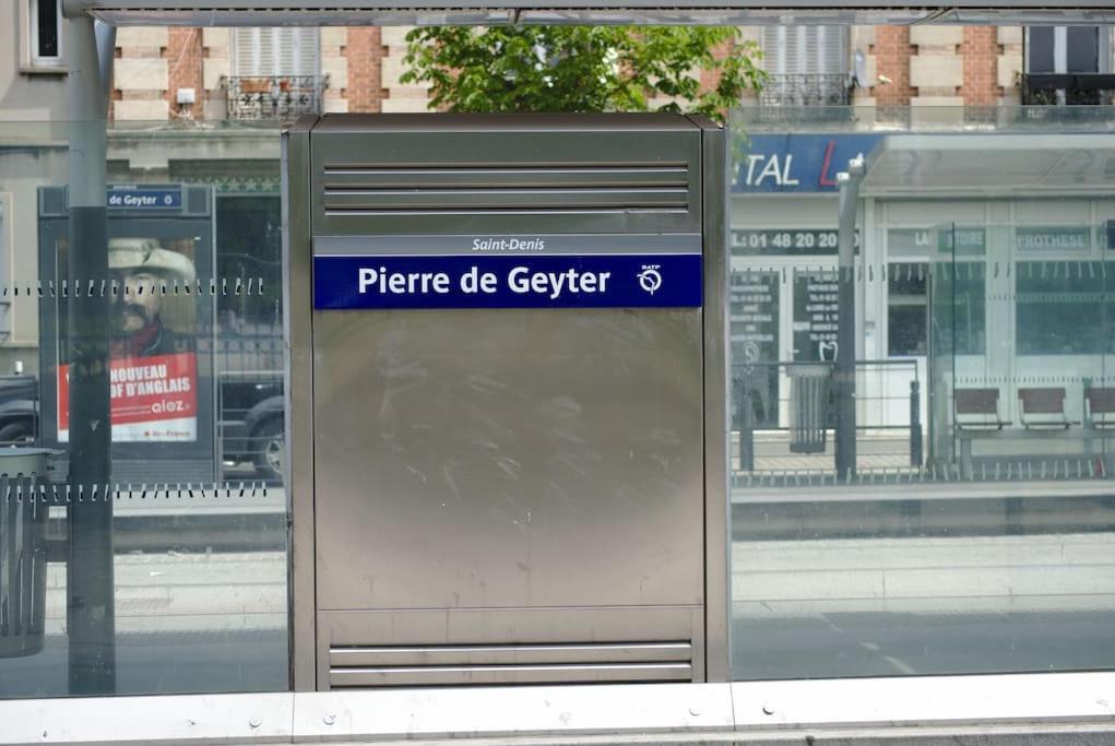 2 Pieces Lumineux A 5 Min A Pied Stade De France Saint-Denis-en-Margeride Exterior foto